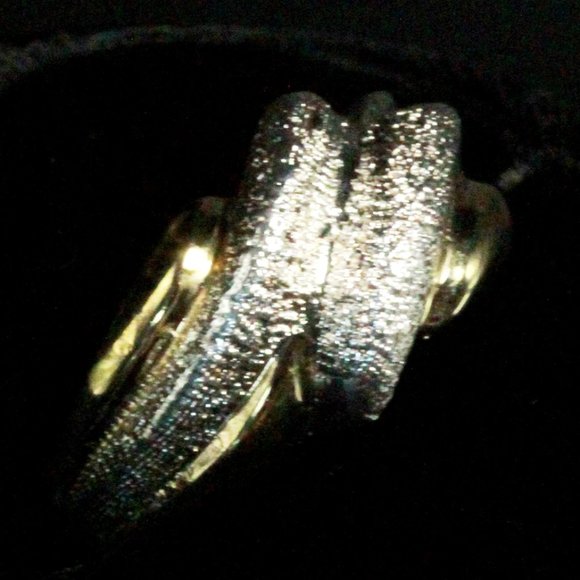 Sterling Silver Contemporary Two Tone Vermeil Textured Ring - Picture 7 of 10